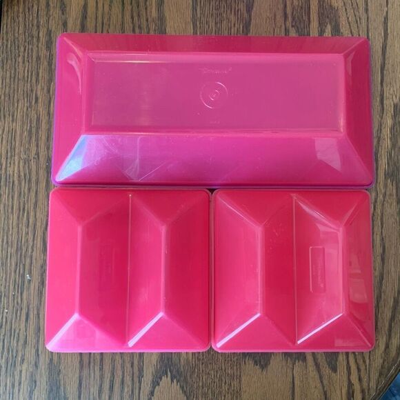 Retro Tupperware Storage Containers - Picture 3 of 5
